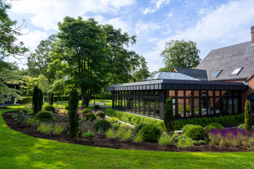 Garden Room exterior 854x569