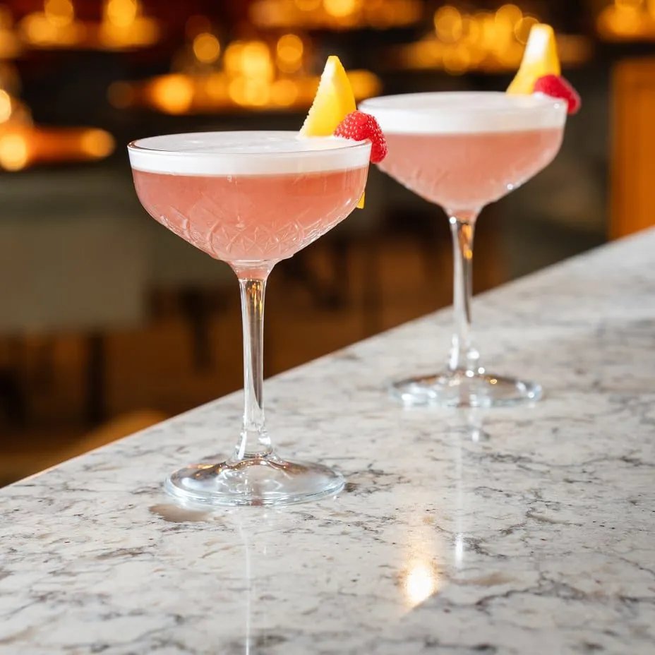 Wines cocktails grid item